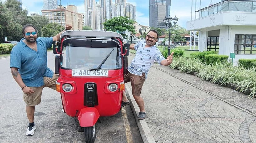 Colombo City Tour by Tuk-Tuk with Hotel Pickup - All Include - Galle Face Green brings open air and snacks