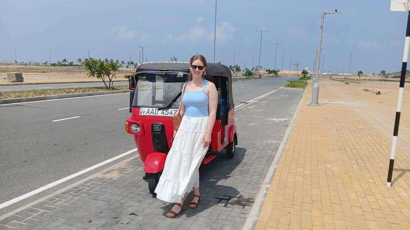 Colombo City Tour by Tuk-Tuk with Hotel Pickup - All Include - Pettah begins with religion and trade