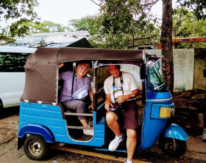 Colombo: City Tour by Tuk Tuk with Pickup - All Inclusive - Tea tasting, coconut water, and the all-inclusive promise