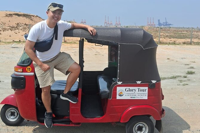 Colombo local Food Tour &City Tour by TukTuk All food Included - Viharamahadevi Park and Colombo’s quieter side
