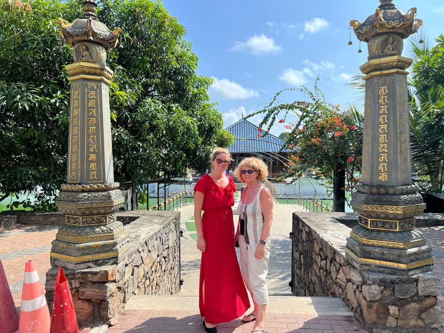 Colombo: Local Food Tour & Sightseeing by Tuk-Tuk with Meals - Coffee, Ceylon tea, and the first taste of local food