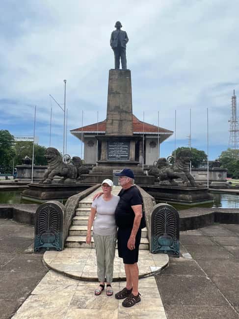 Colombo: Local Food Tour & Sightseeing by Tuk-Tuk with Meals - Guide quality and how to get the best route