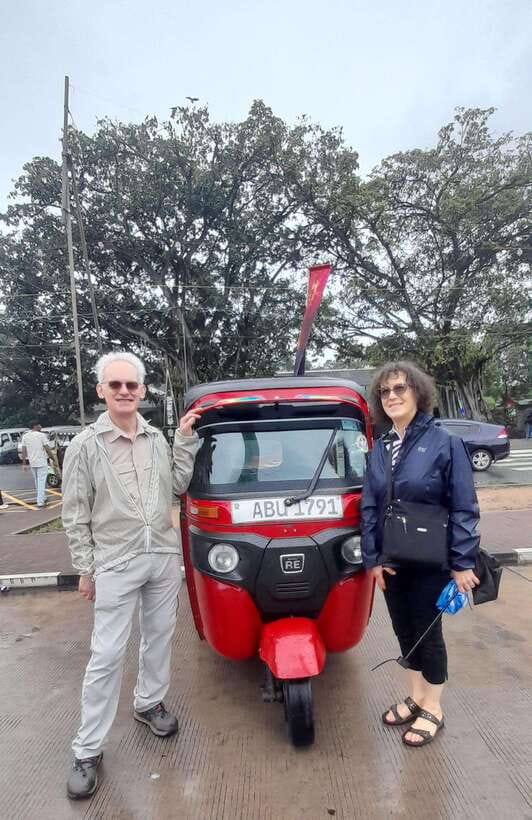 Colombo: Local Guide with Colombo City Tour by Tuk Tuk - Key points at a glance
