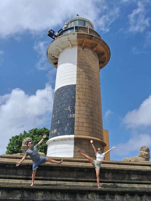 Colombo: Local Guide with Colombo City Tour by Tuk Tuk - The Red Mosque is one of the route’s visual highlights