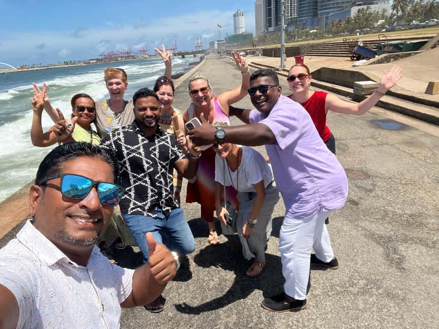 Colombo: Private City Tour by Tuk Tuk with Hotel Pickup - Pettah: One Hour Among Shops and Street Stalls
