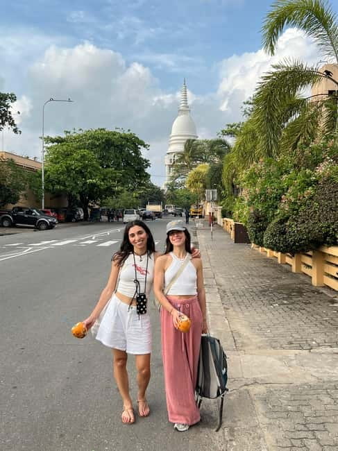 Colombo: Private City Tour with Local Food Tour by Tuk-Tuk - Hotel pickup makes the start simple