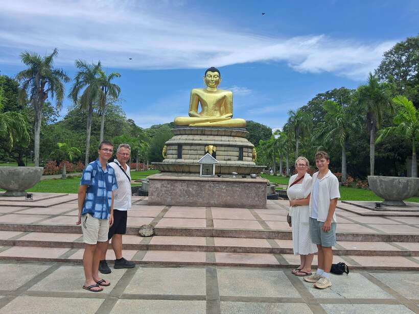 Colombo: Private Guided Tuk Tuk City Tour with Hotel Pickup - What the four-hour schedule really means
