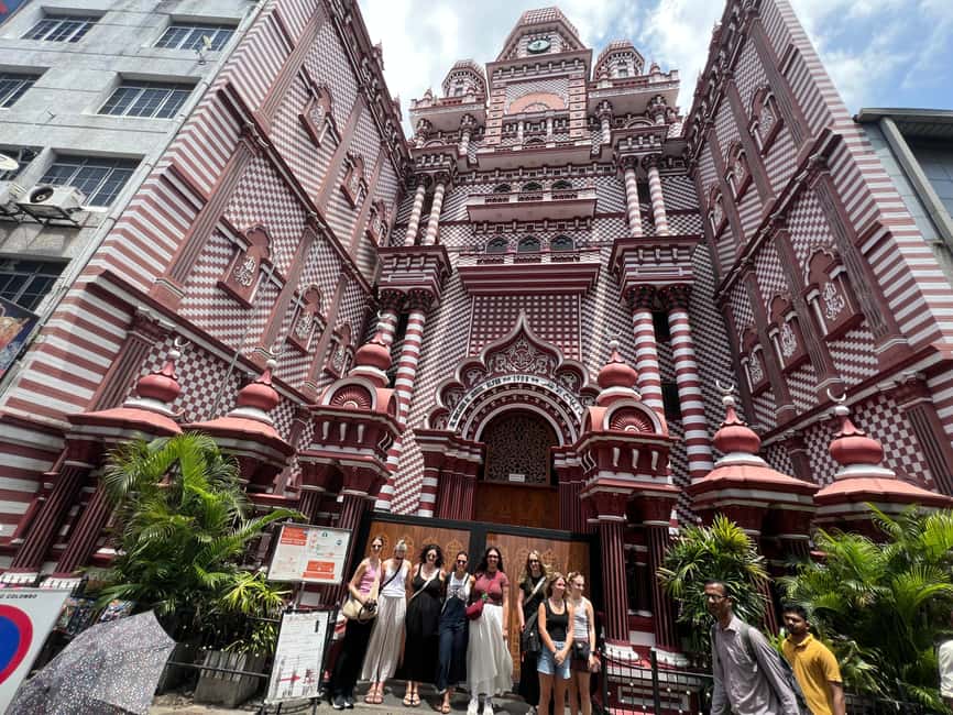 Colombo: Private Tuk-Tuk City Tour with All Entry Fees - Viharamahadevi Park and Colombo Town Hall