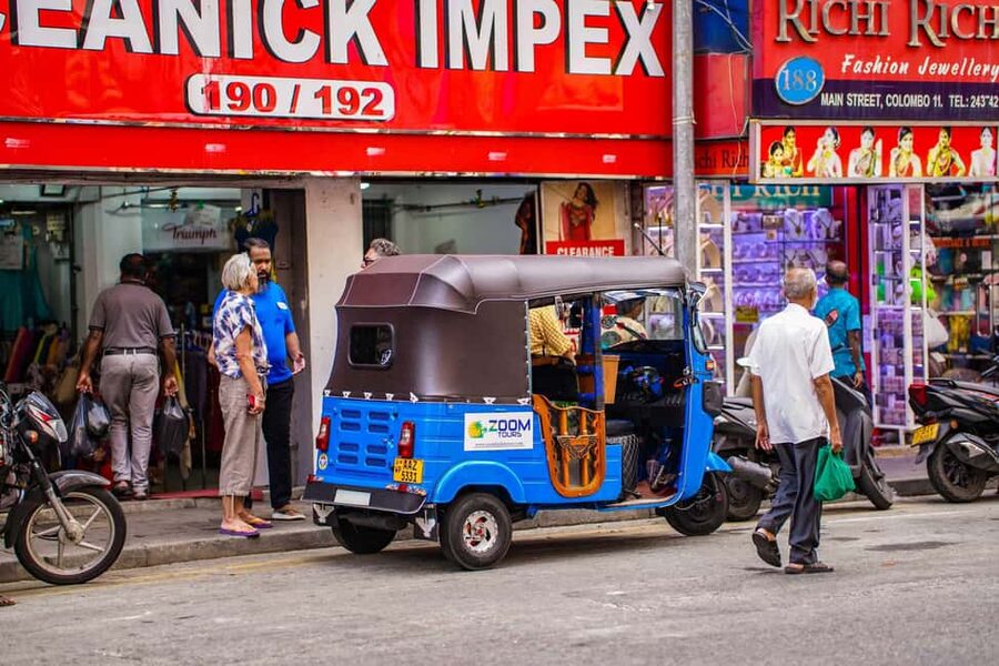 Colombo: Private Tuk-Tuk City Tour with Guide & All Tickets - From Gangaramaya Temple to Independence Square