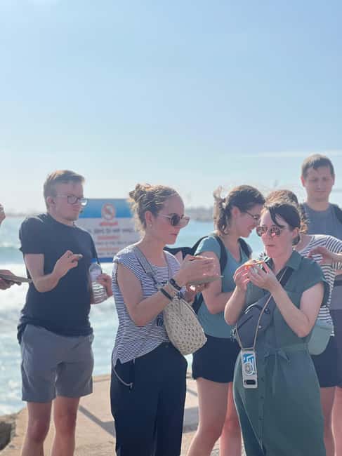 Colombo: Tastiest Local Food Tour by Tuk-Tuk Meals Included - Who should book this tour?