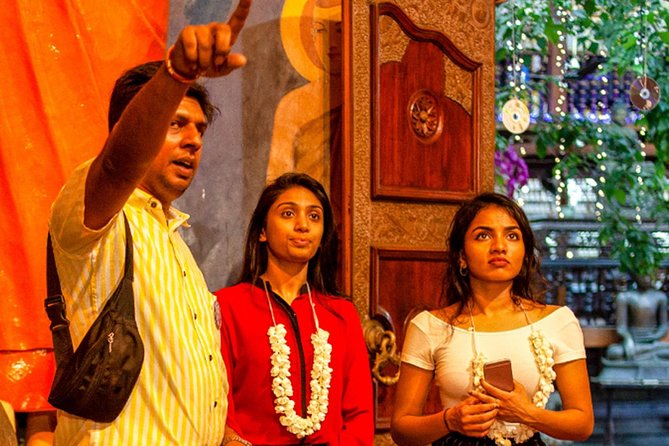 Colombo Tuk Tuk Adventure - Independence Square: Sri Lanka’s political story in stone