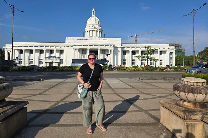 Colombo Tuk Tuk Adventure Explore Food & Culture - Festival references and Colombo street life