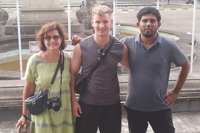 Colombo Tuk Tuk City Tour - Parks, government buildings, and Colombo’s colonial past