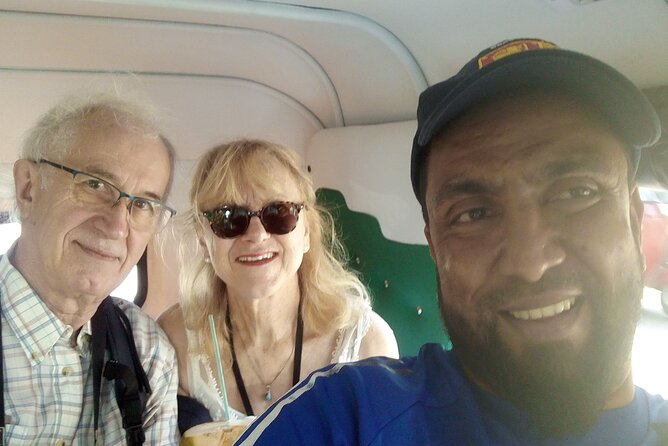 Colombo Tuk Tuk city tour with friendly Tuk driver(All inclusive) - A short look at Colombo’s oldest Hindu temple