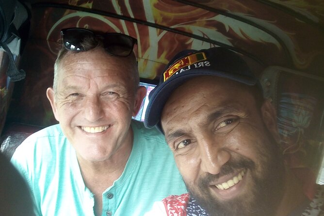 Colombo Tuk Tuk city tour with friendly Tuk driver(All inclusive) - Cinnamon Gardens, Town Hall, and the city’s civic face