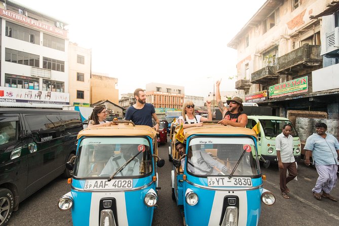 Colombo Tuk Tuk Safari - Colombo Fort: colonial streets and modern commerce