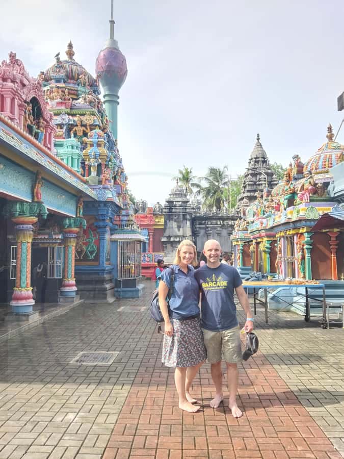 Colombo Tuk Tuk Tour with Entry Fees & Food Included - What the guides add to the ride