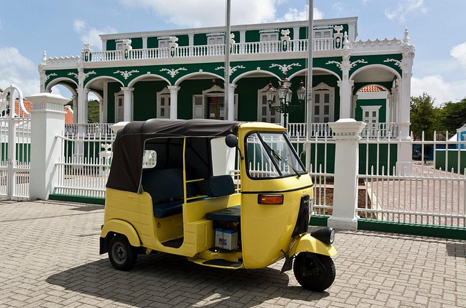 Curacao TukTuk City Tour - Scharloo’s mansions and street art