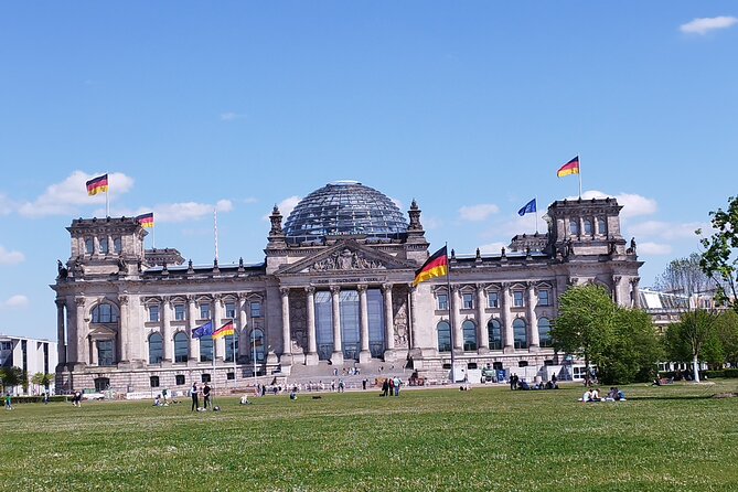 Daily First Rickshaw promotion in Combi Vehicle public Group 90€ - Brandenburg Gate and the government district