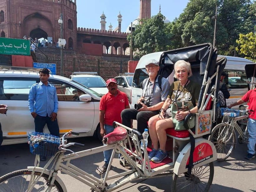 Delhi: Old City Guided Tour with Rickshaw Ride & Pickup - Rajghat: a quiet finish