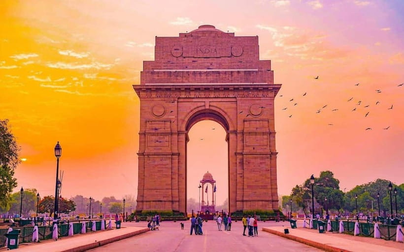 Delhi: Old City Guided Tour with Rickshaw Ride & Pickup - Jama Masjid: a grand opening stop