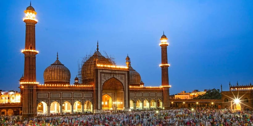 Delhi: Old Delhi Guided Tour with Rickshaw & Entry Tickets - Key points before you book