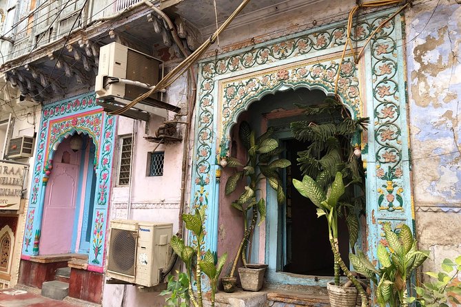 Delhi Rickshaw Tour: Explore Old Delhi Hertiage by Cycle Rickshaw - Jama Masjid: ending beneath Shah Jahan’s domes