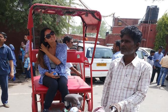 Delhi Tour with Tuk Tuk Rikshaw Experience - Chandni Chowk by tuk-tuk or cycle rickshaw