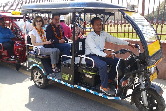 Delhi Tour with Tuk Tuk Rikshaw Experience - Lunch and the all-inclusive choice