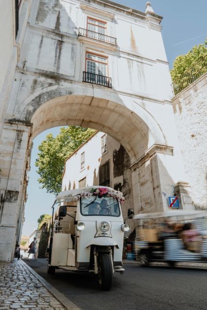 Discover Lisbon 4h Tuk Tuk - From Eduardo VII Park to Belém