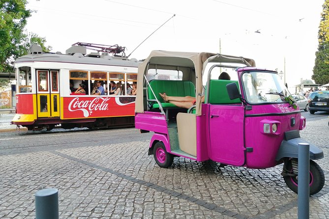 Discover Lisbon by Tuk Tuk Tour - Key points at a glance