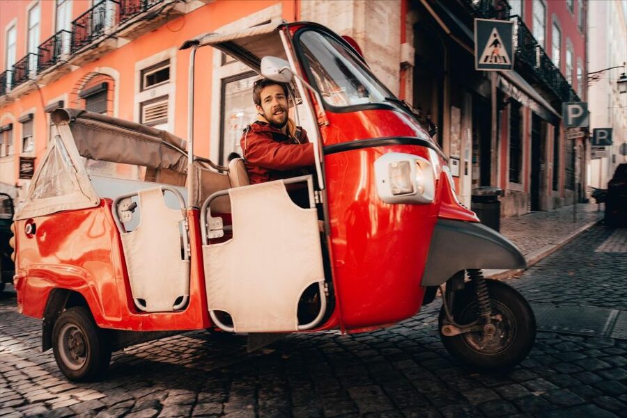Discover Lisbon: Tuk Tuk Tour - Why a tuk tuk fits Lisbon so well