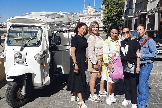 Discover Madrid in Tuk Tuk - The One-Hour Pace and What You Can Photograph