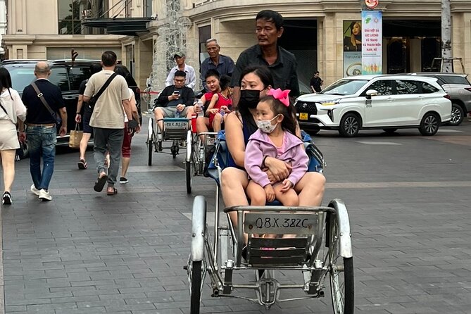Discover Market By Cyclo Without Tour Guide By DGT - Soai Kinh Lam for fabrics and local trade
