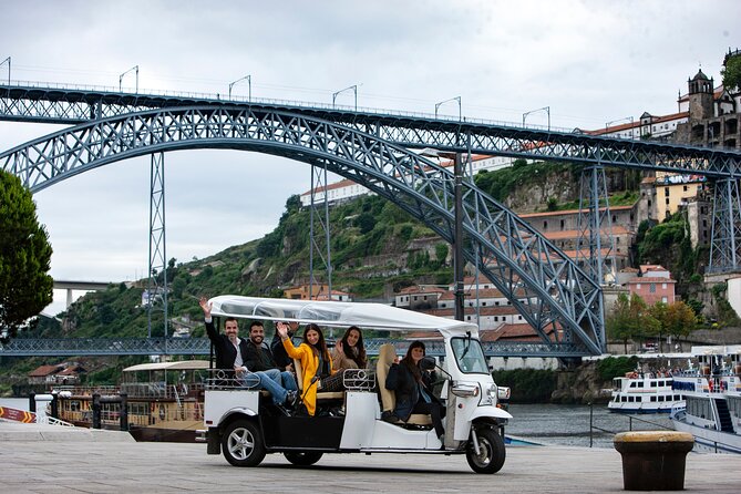 Discover Porto's Highlights on a 2-Hour Private Electric Tuk Tuk - Batalha and Porto’s cultural center