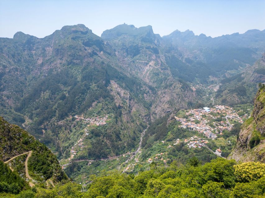 Do Funchal - Nun's Valley Tuk Tuk Tour (2h30) - Leaving Funchal for the mountains