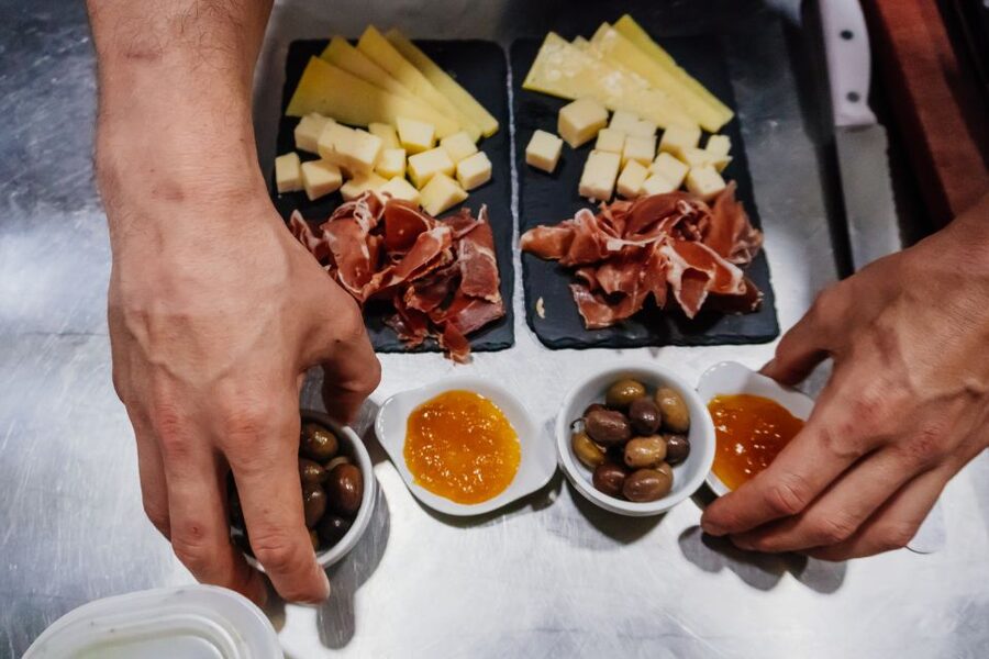 Eating Lisbon: Tuk Tuk Food Tour - Five things to know before you book