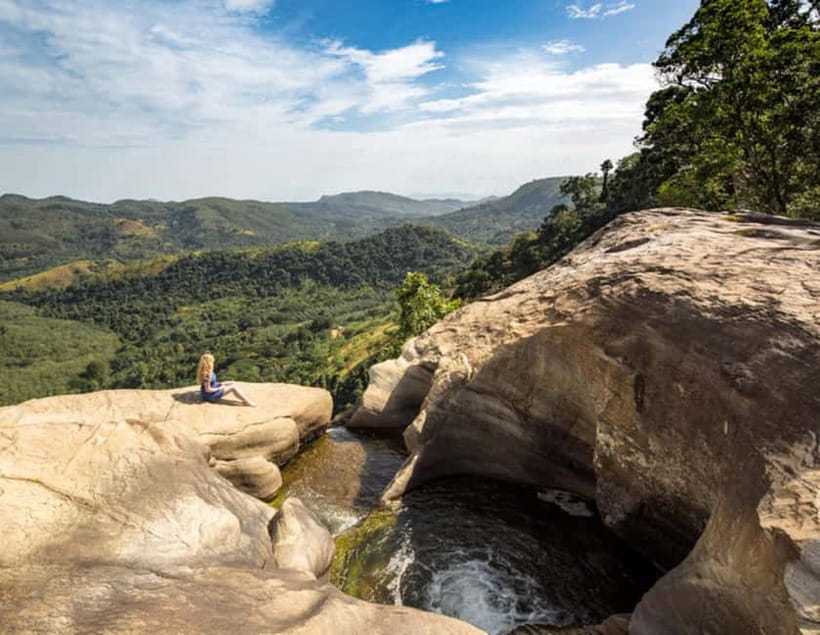 Ella: Tuk Tuk Tour to Diyaluma and Secret Waterfalls - The Secret Waterfall in the Jungle