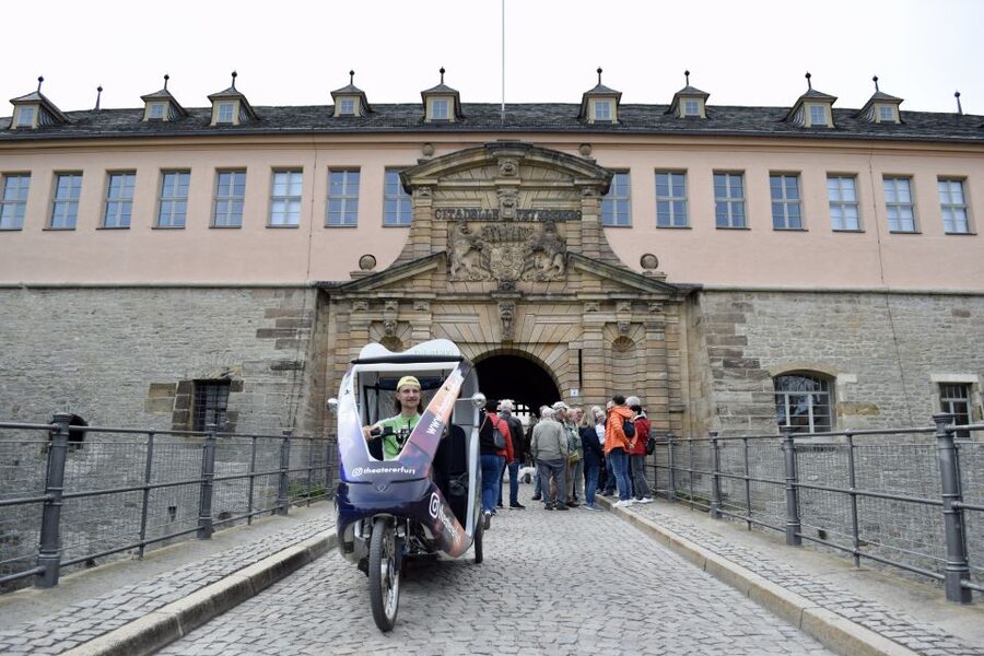 Erfurt: Guided Petersberg Citadel Tour by E-Rickshaw - Why the private format matters