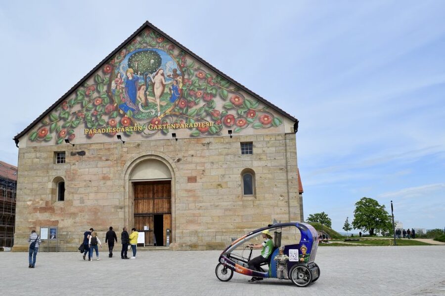 Erfurt: Guided Petersberg Citadel Tour by E-Rickshaw - The guide can make or break the experience