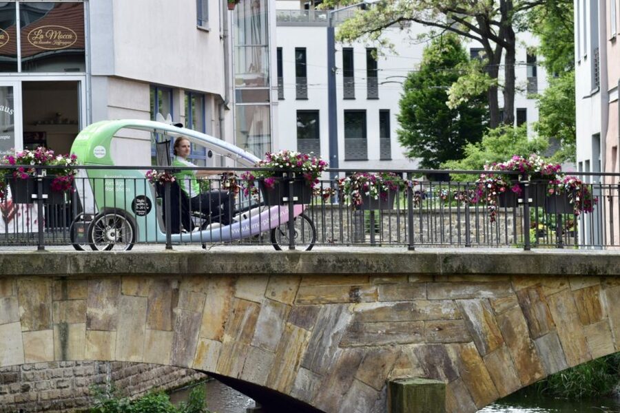 Erfurt: Private Guided Classic Old Town E-Rickshaw Tour - Ending at the Krämerbrücke