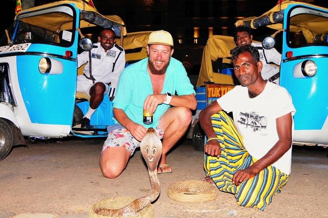 Exclusive : Colombo Sunset City Safari by TukTuk - Sunset views toward the Indian Ocean