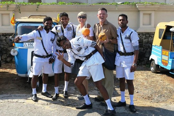 Exclusive : Colombo Sunset City Safari by TukTuk - The 3:30 pm pickup sets the evening in motion