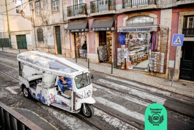 Expert Lisbon Tour with Local Guide in Private Eco Tuk Tuk