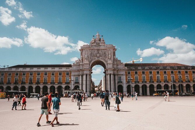 Expert Plus Lisbon Tour with Local Guide in Private Eco Tuk Tuk - Starting near Chiado and Cais do Sodré