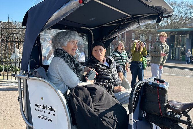 Explore Amsterdam in 75 Minutes – Pedicab Rickshaw City tour - Flexible guiding for special plans and busy days