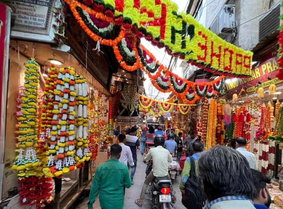 Explore Chandni Chowk: Old Delhi Private Tuk Tuk & Food Tour - Should you book the Old Delhi tuk-tuk and food tour?