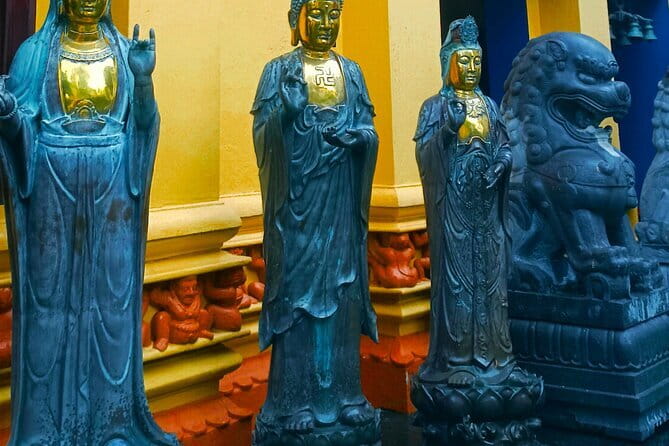 Explore Colombo City Highlights in a Private Tuk Tuk - Two Hindu temples and a South Indian meal