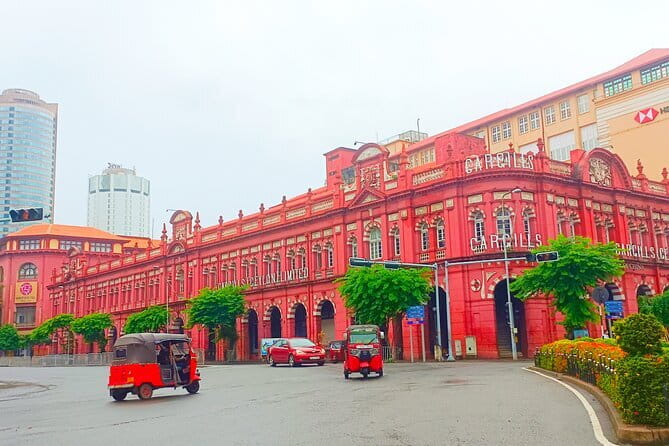 Explore Colombo City Highlights in a Private Tuk Tuk - Fort, Dutch Hospital, and Cargills