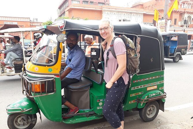 Explore Jaipur in a Tuk-Tuk with Sunset Views - What the $16 tuk-tuk price really gets you